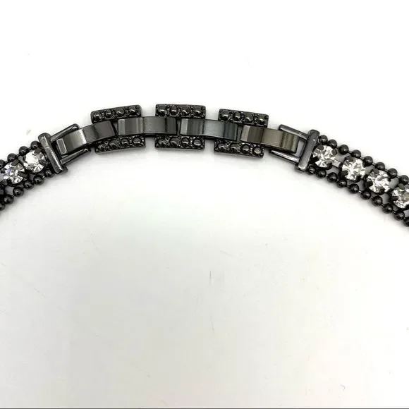 Stella & Dot Hematite Palladian Necklace - Picture 4 of 16